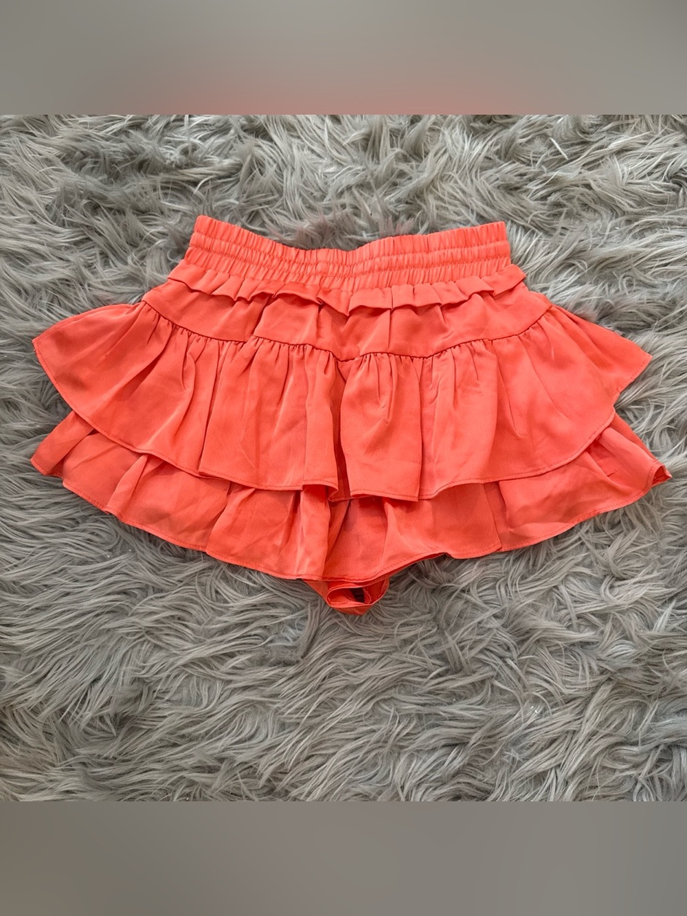 Day + moon Tiered Ruffle Skort in Coral Pink - Picture 2 of 3